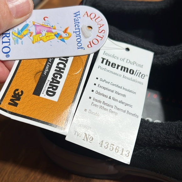 Sporto Women’s insulated waterproof slip-on Black Suede Loafers - Picture 2 of 10